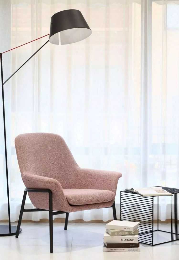 这样正确的进行壁纸铺贴避免出现错误