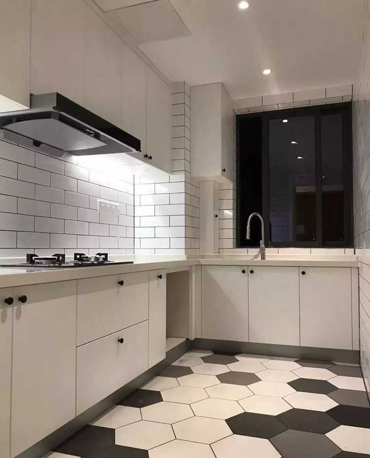 如何选择客厅装饰画