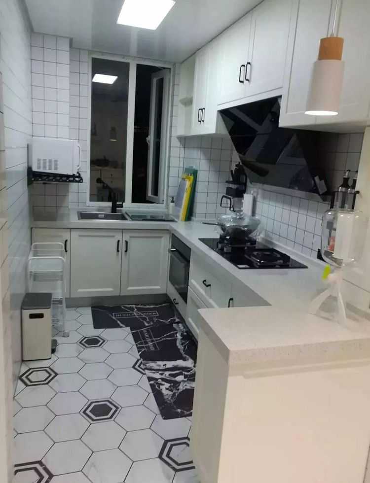 家装建材踢脚线材质及安装注意事项简要介绍